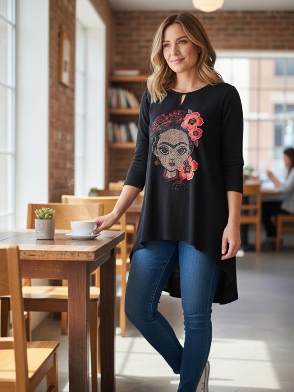 AY GUEY!  Frida Kahlo Rhinestone High-Low Tunic Top SIZE M